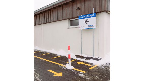 Erste Corona-Schutzimpfungen fanden heute am 8. Februar 2021 in der Sälzerhalle in Salzkotten statt Foto: © Lina Loos für den Kreis Paderborn